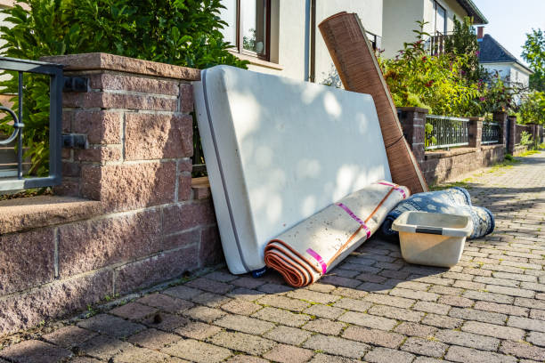 Best Garage Cleanout  in Sebewaing, MI